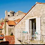 Old Town House *