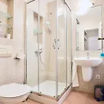 Old Town House بيت للعطل *
